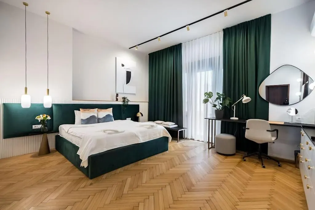 Stylish & Charming Apartment - City Center Bucharest 0*,