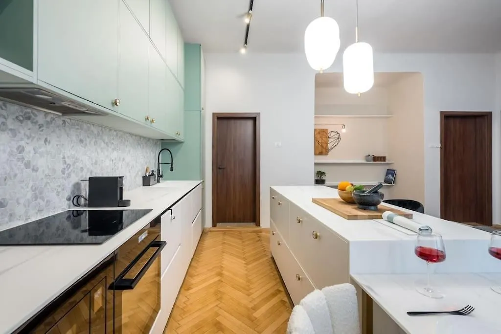 Stylish & Charming Apartment - City Center Bucharest