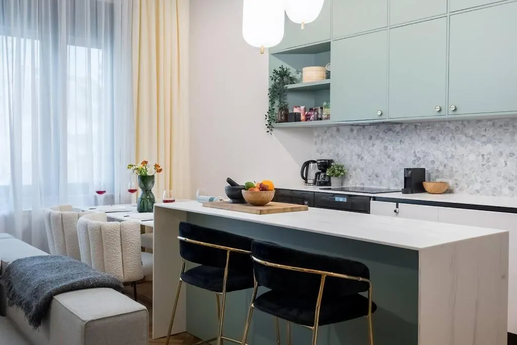 Stylish & Charming Apartment - City Center Bucharest 0*,  Romania