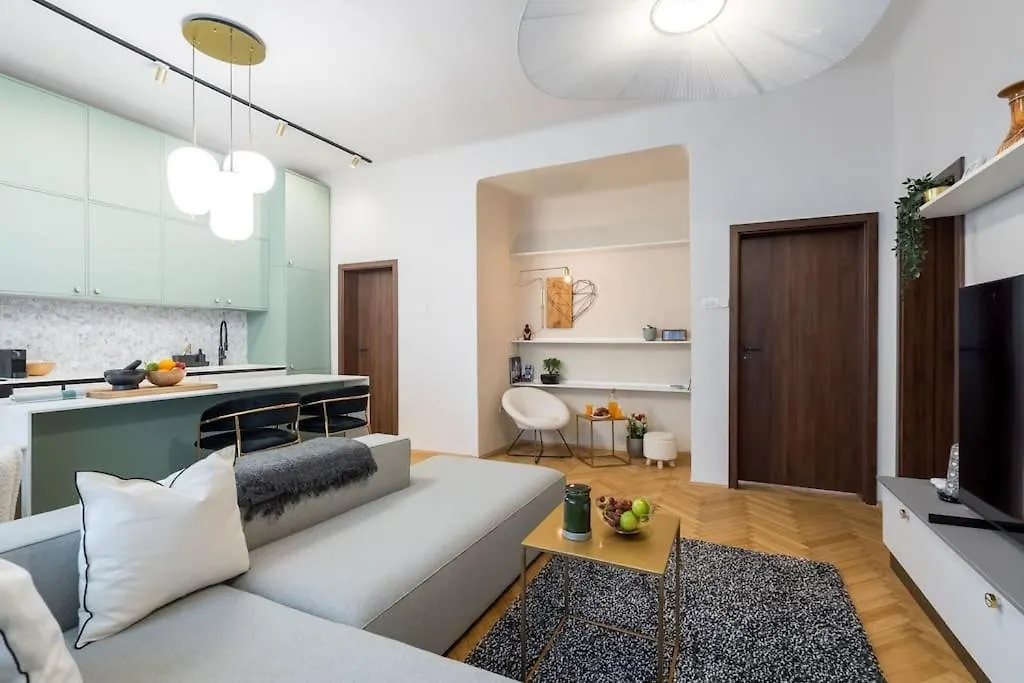 Stylish & Charming Apartment - City Center Bucharest