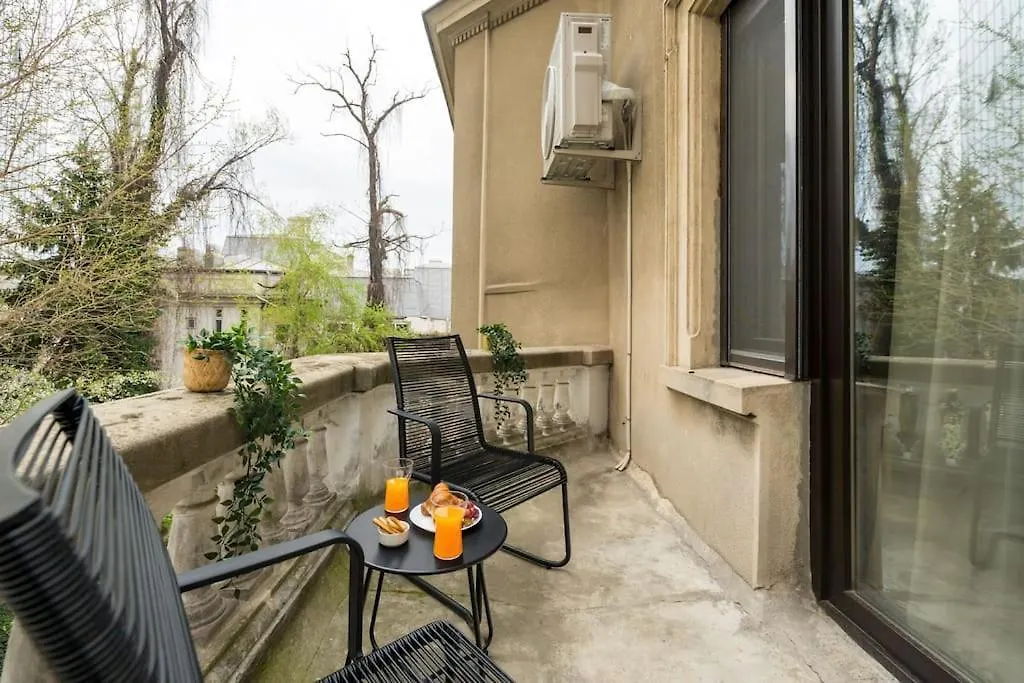 Stylish & Charming Apartment - City Center Bucharest