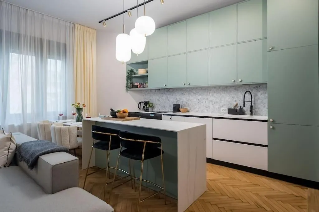 Stylish & Charming Apartment - City Center Bucharest