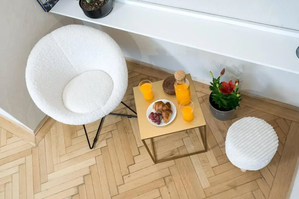 Stylish & Charming Apartment - City Center Bucharest