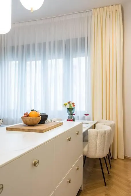 Stylish & Charming Apartment - City Center Bucharest